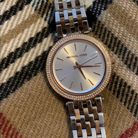 Watch - Picture 2 of 2